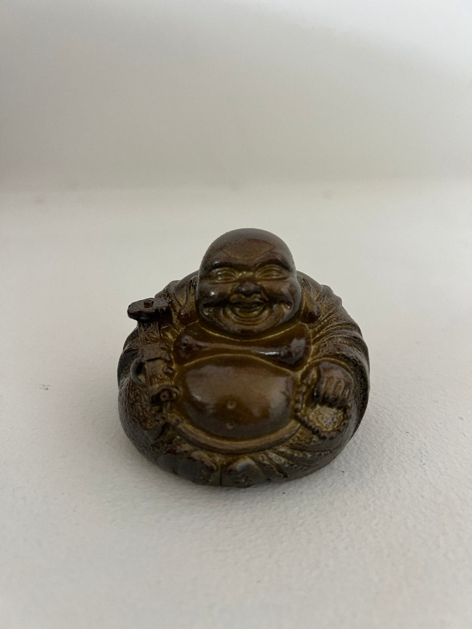 Figurine L